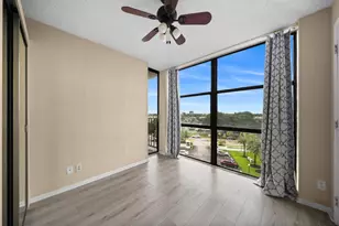 800 Parkview Dr, Hallandale Beach, FL 33009 - Photo 10