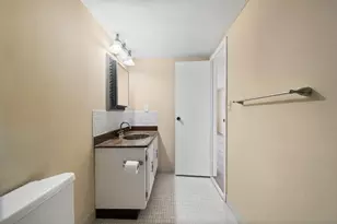 800 Parkview Dr, Hallandale Beach, FL 33009 - Photo 22