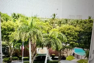 1425 Atlantic Shores Blvd, Hallandale Beach, FL 33009 - Photo 22