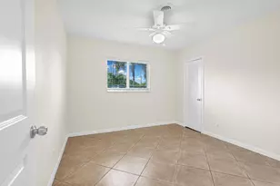 1658 NE 34th St, Fort Lauderdale, FL 33334 - Photo 26