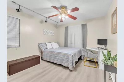 146 NW 98th Terrace #146, Plantation, FL 33324 - Photo 10