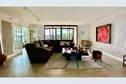 7582 NE Regency Lake Drive #301, Boca Raton, FL 33433 - Photo 2