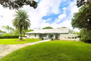 14183 Greentree Trail, Wellington, FL 33414 - Photo 1