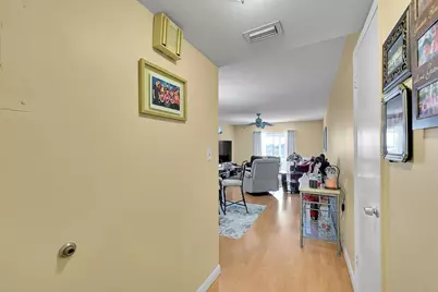 3475 Broken Woods Drive #401, Coral Springs, FL 33065 - Photo 12