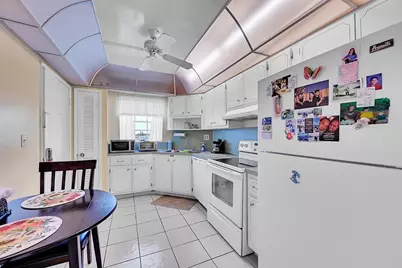 3475 Broken Woods Drive #401, Coral Springs, FL 33065 - Photo 6