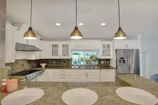 2740 NE 29th St, Fort Lauderdale, FL 33306 - Photo 16