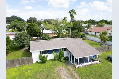 2011 SW 97th Terrace, Miramar, FL 33025 - Photo 2