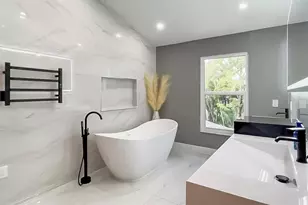 7501 Red Bay Pl, Coral Springs, FL 33065 - Photo 18