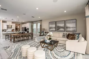 925 SE Seasons Ln, Port Saint Lucie, FL 34984 - Photo 10