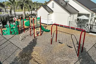 925 SE Seasons Ln, Port Saint Lucie, FL 34984 - Photo 32