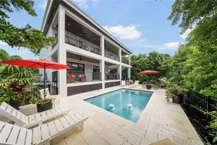 239 W Seaview Dr, Marathon, FL 33050 - Photo 2