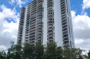 3625 N Country Club Dr Unit, Miami, FL 33180 - Photo 24