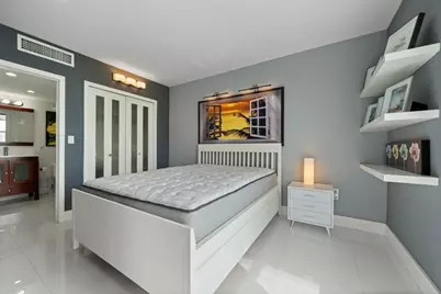 3625 N Country Club Drive #1208, Aventura, FL 33180 - Photo 12