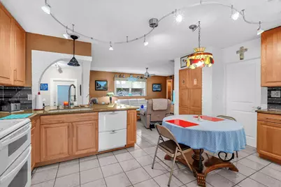 7950 NW 8th Court, Margate, FL 33063 - Photo 22