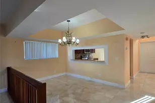 626 NE 195th St, Miami, FL 33179 - Photo 6