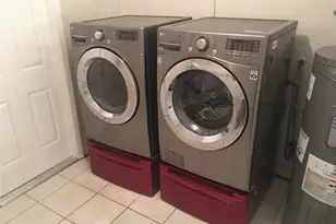 720 N 66 Terrace, Hollywood, FL 33024 - Photo 18