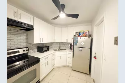 136 NE 19th Court #216F, Wilton Manors, FL 33305 - Photo 4