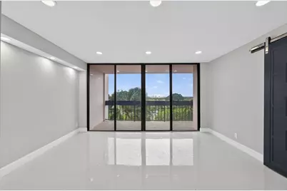 2400 Presidential Way #505, West Palm Beach, FL 33401 - Photo 4