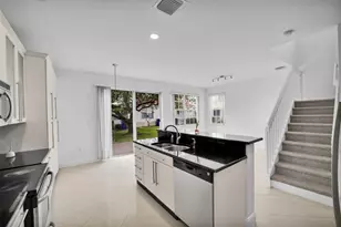 2634 SW 188th Ave, Miramar, FL 33029 - Photo 14