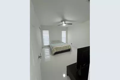 8952 NW 25th Court, Coral Springs, FL 33065 - Photo 32