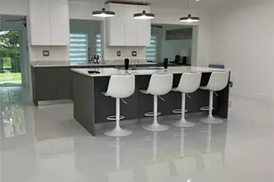 8952 NW 25th Ct, Coral Springs, FL 33065 - Photo 4