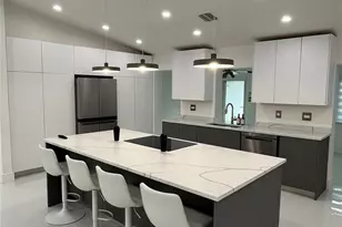 8952 NW 25th Ct, Coral Springs, FL 33065 - Photo 10