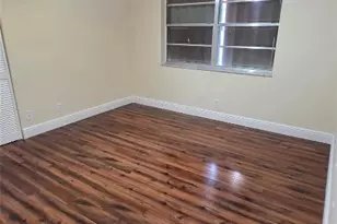 8751 Holly Ct, Tamarac, FL 33321 - Photo 26