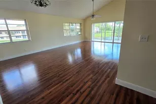 8751 Holly Ct, Tamarac, FL 33321 - Photo 4