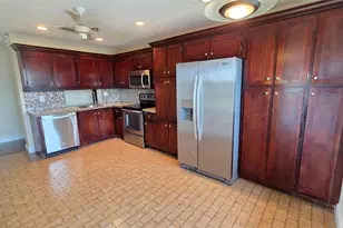 8751 Holly Ct, Tamarac, FL 33321 - Photo 12