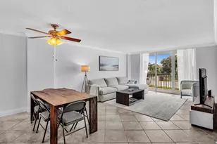 1150 Hillsboro Mile, Pompano Beach, FL 33062 - Photo 12