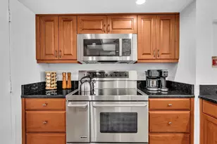 1150 Hillsboro Mile, Pompano Beach, FL 33062 - Photo 8