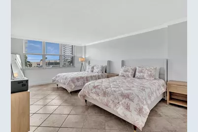 1150 Hillsboro Mile #204, Pompano Beach, FL 33062 - Photo 34