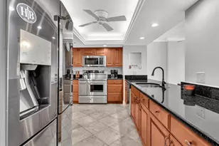 1150 Hillsboro Mile, Pompano Beach, FL 33062 - Photo 2