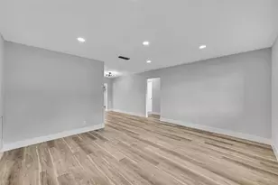 6925 NW 11th St, Margate, FL 33063 - Photo 6