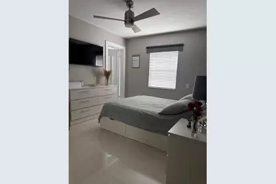 823 N 20th Court, Hollywood, FL 33020 - Photo 16