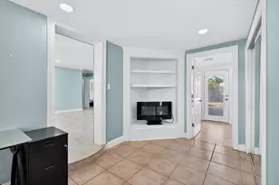 1201 N Tyrone Blvd N, Saint Petersburg, FL 33710 - Photo 22