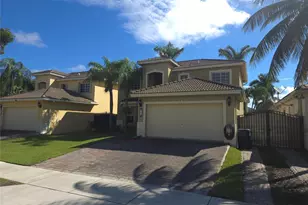 21053 SW 88th Pl, Cutler Bay, FL 33189 - Photo 4