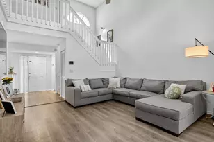 11461 Lakeview Dr, Coral Springs, FL 33071 - Photo 16