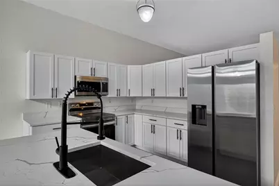 2424 SW 162nd Avenue, Miramar, FL 33027 - Photo 2