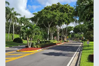 8223 Springlake Drive #8223, Boca Raton, FL 33496 - Photo 2