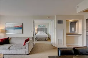 2670 E Sunrise Blvd, Fort Lauderdale, FL 33304 - Photo 16