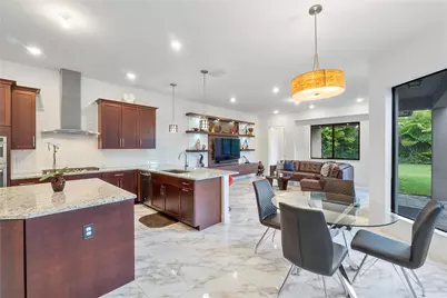 10472 Cobalt Court, Parkland, FL 33076 - Photo 6