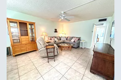289 Markham #289, Deerfield Beach, FL 33442 - Photo 2