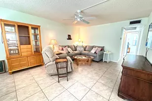 289 Markham N Unit, Deerfield Beach, FL 33442 - Photo 2