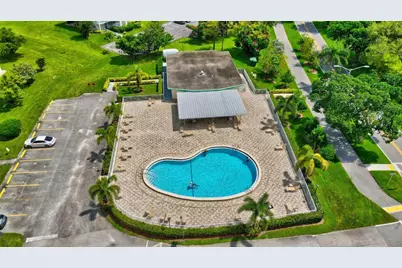 1092 Newport #1092, Deerfield Beach, FL 33442 - Photo 32