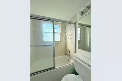 204 Oakridge M #204, Deerfield Beach, FL 33442 - Photo 18