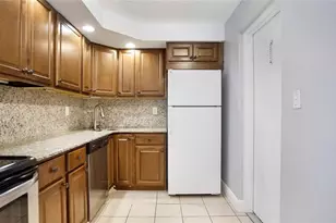 3111 Oakland Shores Dr, Oakland Park, FL 33309 - Photo 2