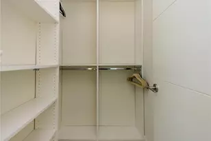 240 Shore Ct, Fort Lauderdale, FL 33308 - Photo 16