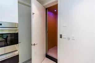 240 Shore Ct, Fort Lauderdale, FL 33308 - Photo 10