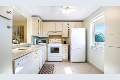 441 SE 3rd Street #201, Dania Beach, FL 33004 - Photo 16